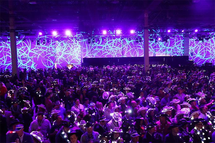 EMC - Technology Marketing 12 40962932565 248 bef 159 b k